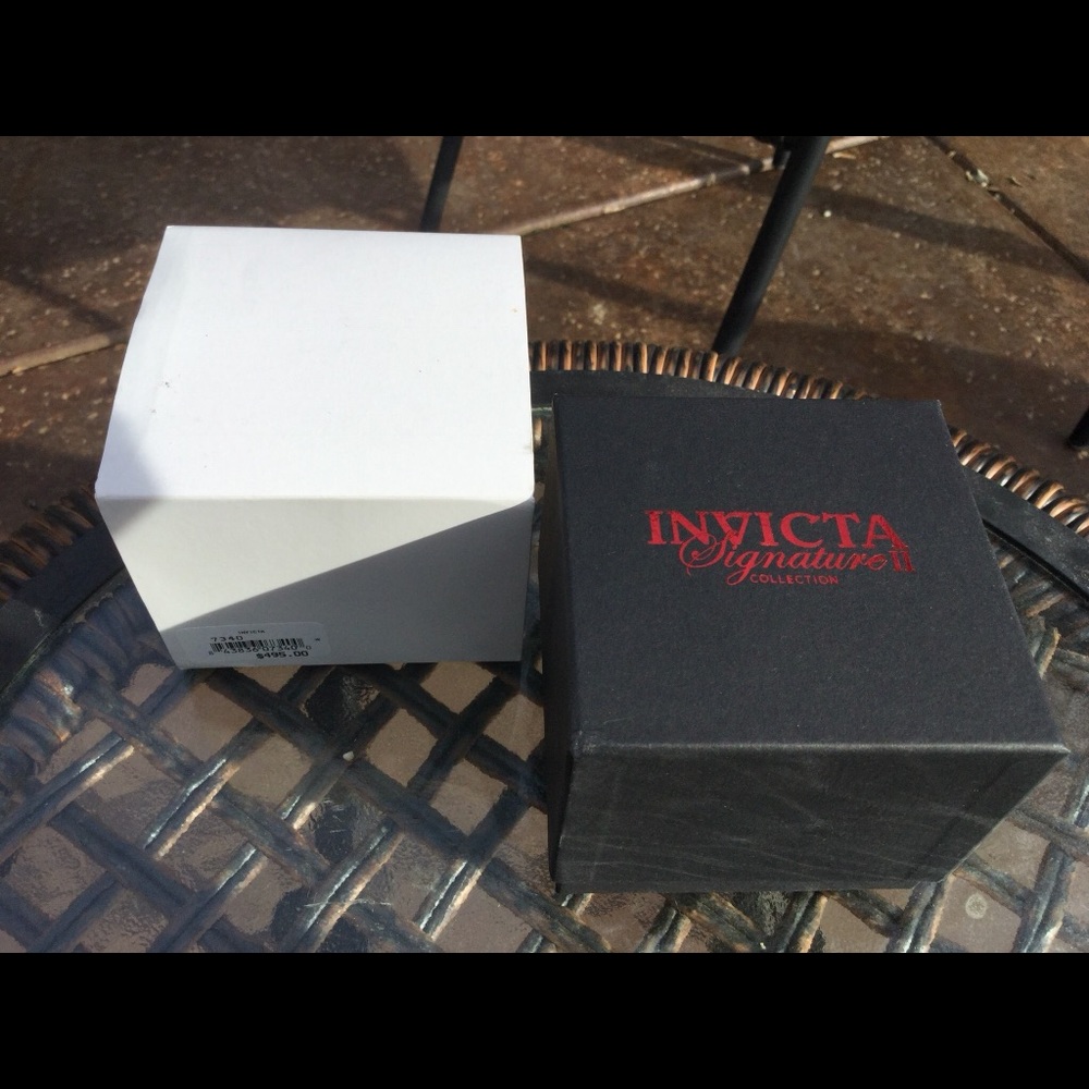Invicta 7340 Signature Watch - Picture 2 of 3